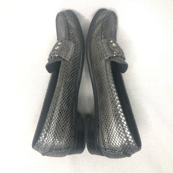 Stuart Weitzman gray buckle loafers, size 7.5 - Picture 6 of 9